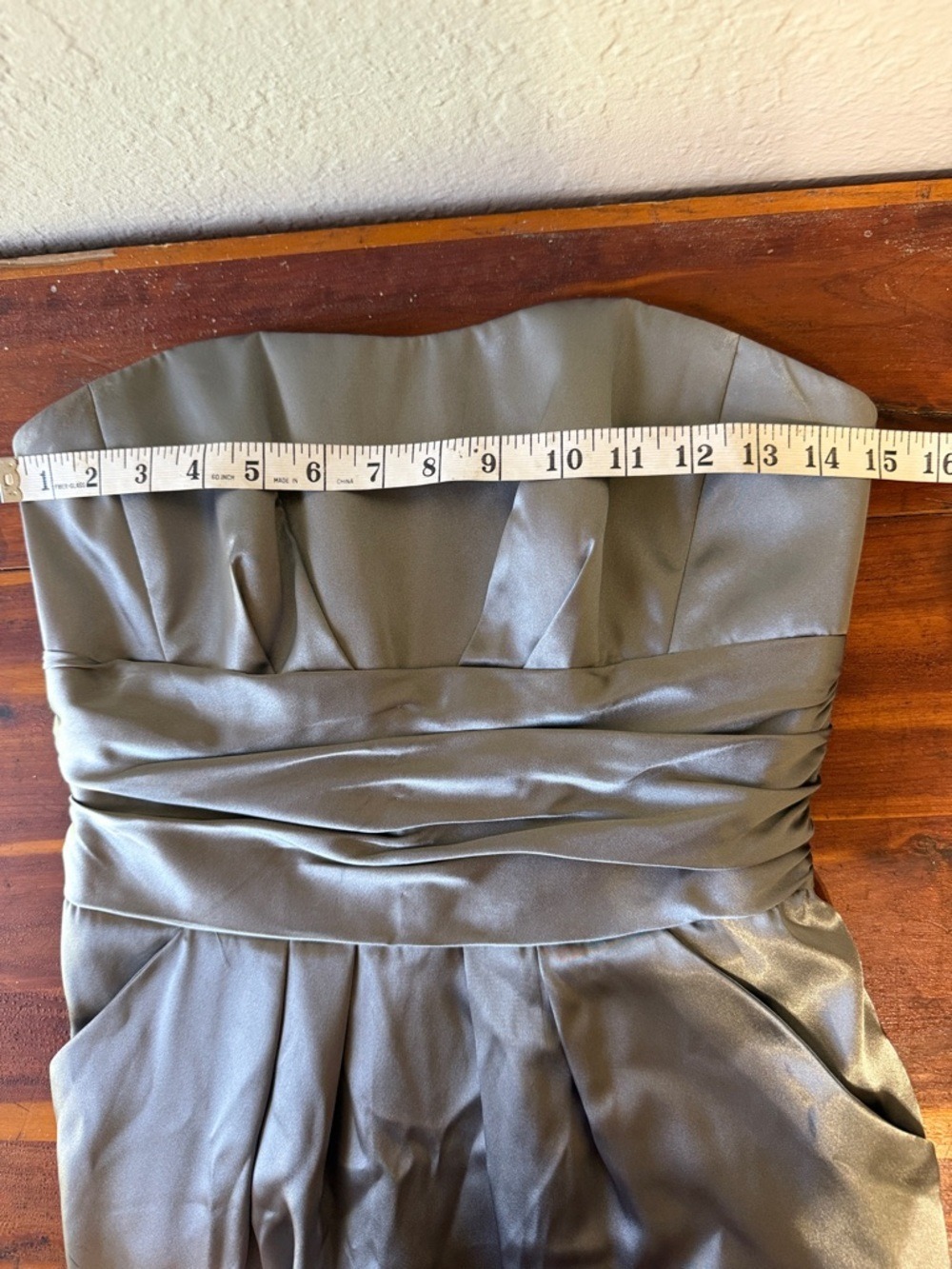Formal Dress shiny silver satin with pockets - Picture 6 of 8
